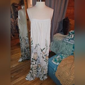 H&M Elegant Cream Skirt